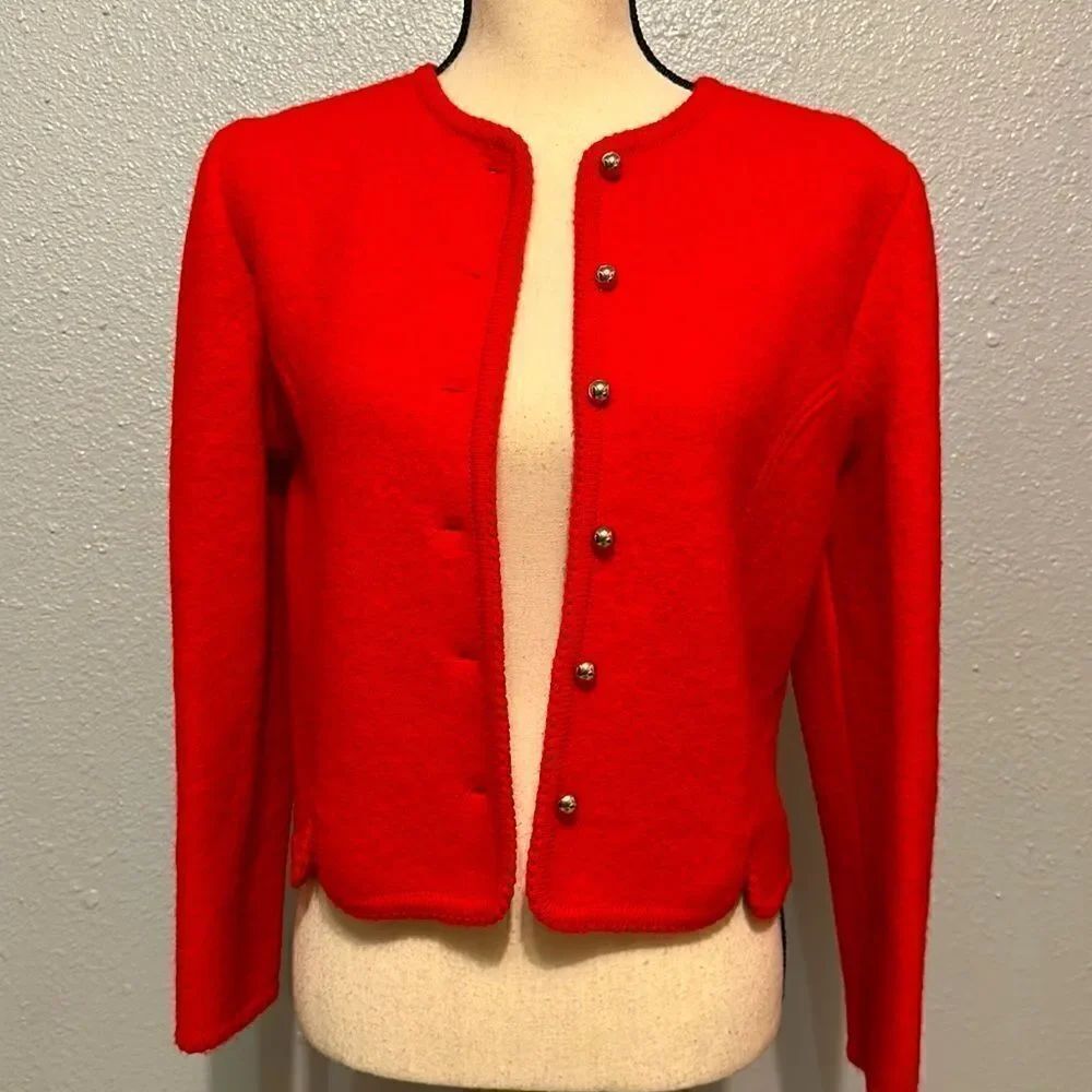 Vintage The eagle’s eye women’s wool button up red jacket size 10